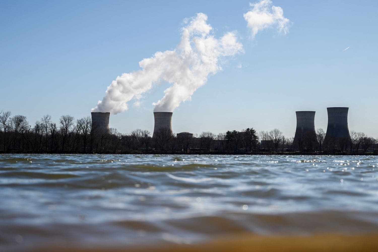 A New Study Links Living Near Nuclear Plants to Higher Cancer Death Rates - Gizmodo