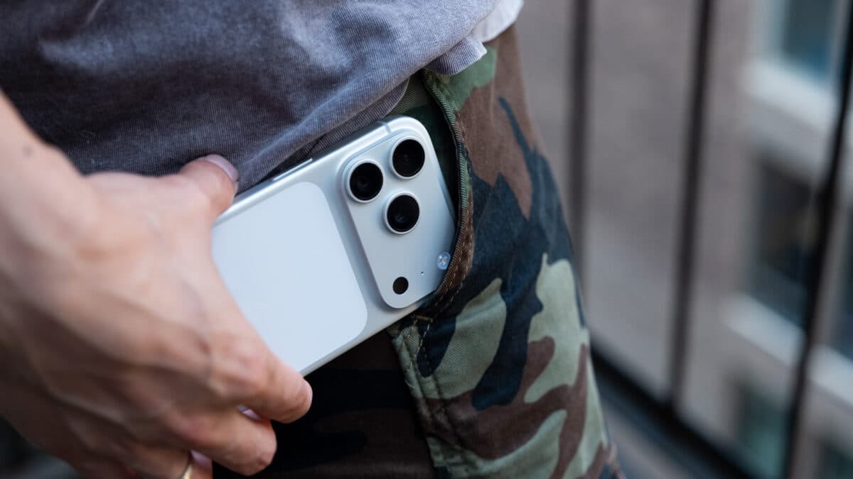 Apple Says iPhone and iPad Are Approved to Handle Some Classified Data - Gizmodo