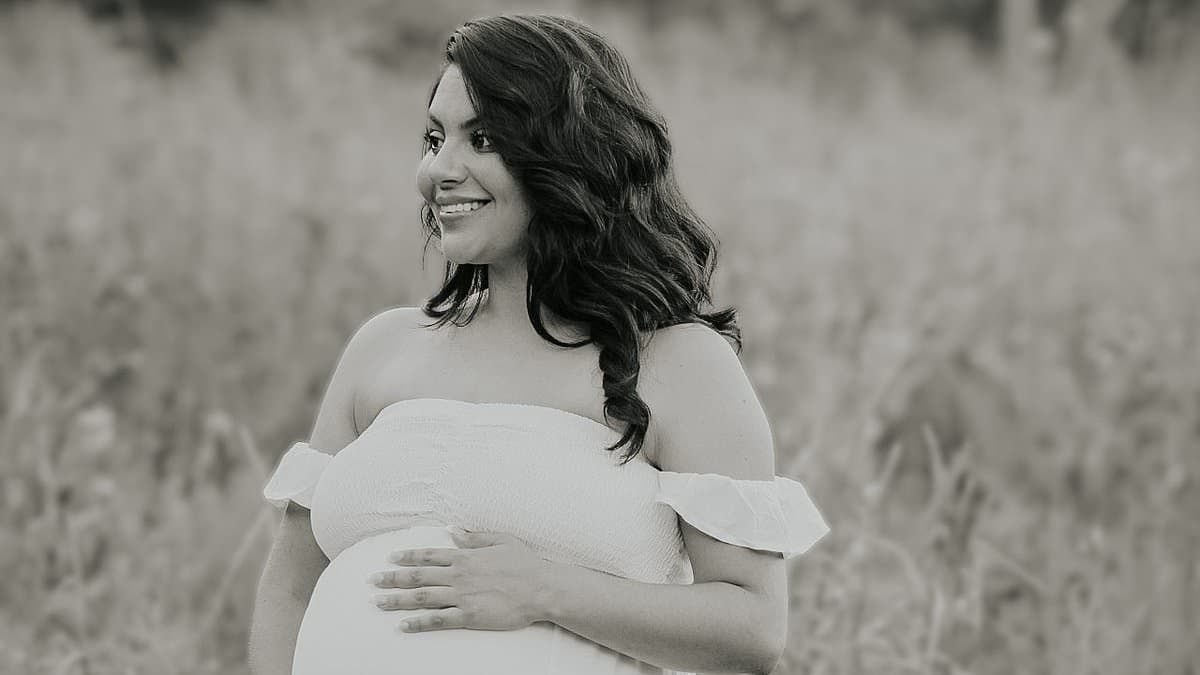 I was paid $75,000 to carry a stranger's baby - but there's a dark side no one warns you about