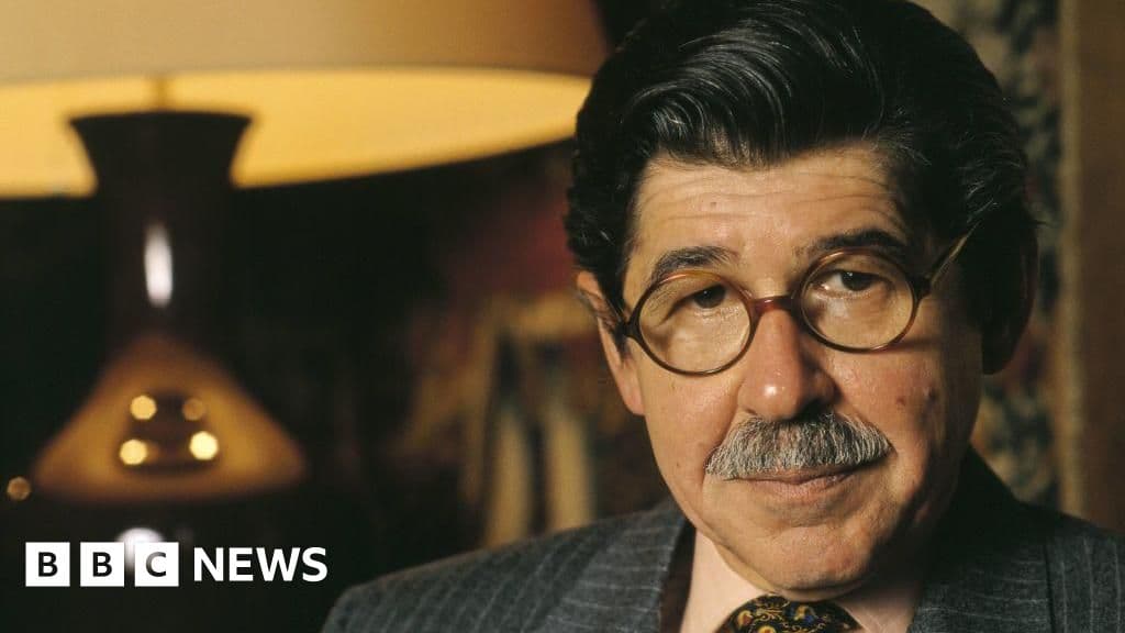 Acclaimed Peruvian writer Alfredo Bryce Echenique dies aged 87