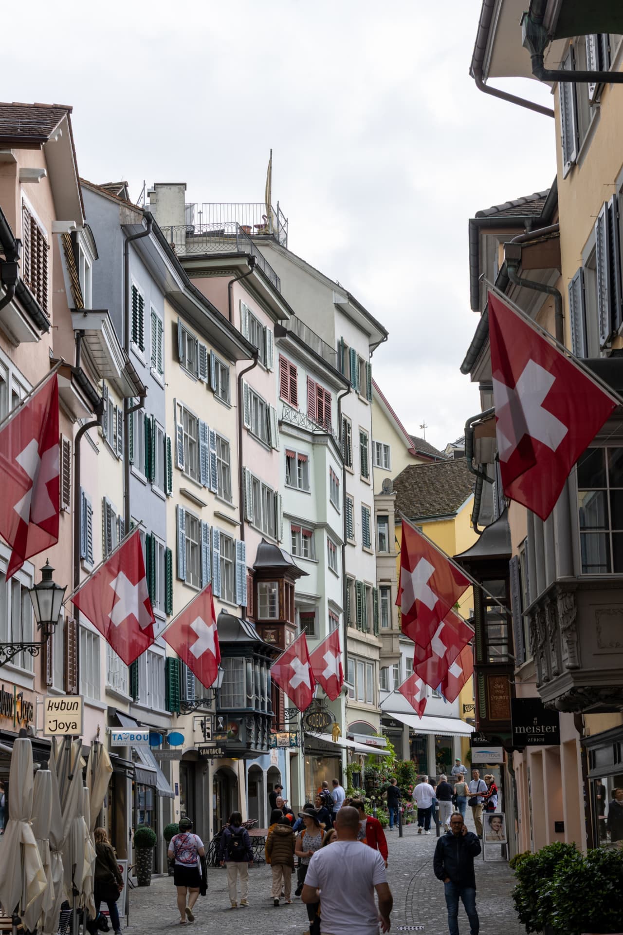 U.S. Treasury proposes to sever a Swiss bank from the U.S. financial system over Iran, Russia links