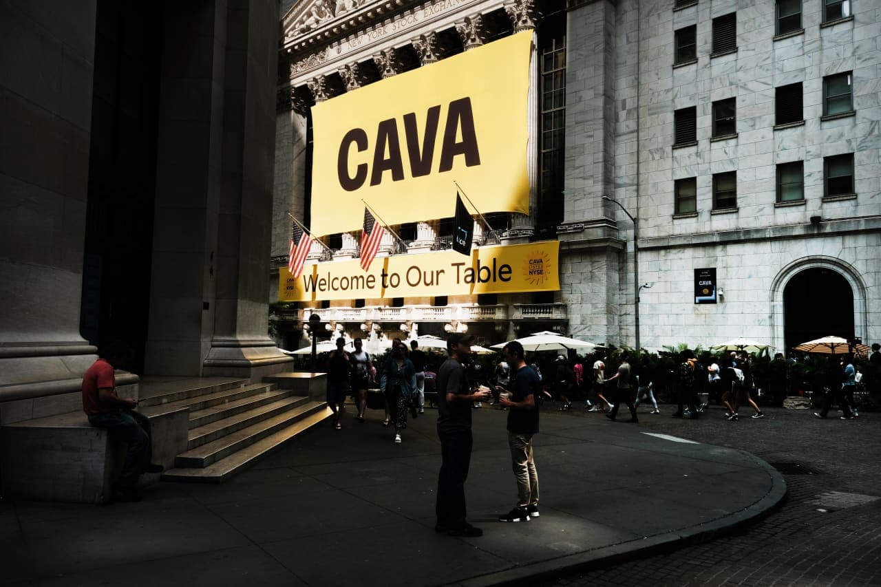 Cava’s stock rockets, as CEO sees people eating food they like again, not just what’s cheap