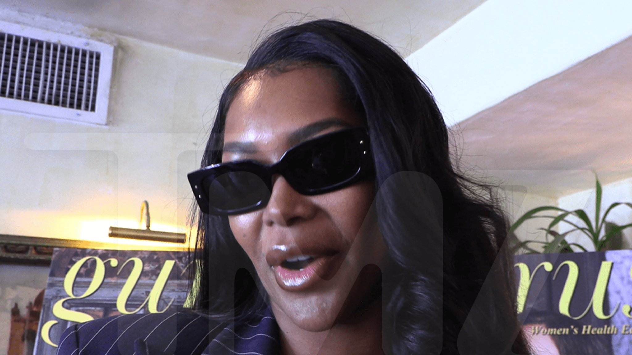 Jessica White Says It's Okay for Women to Be Bisexual, But Not Men