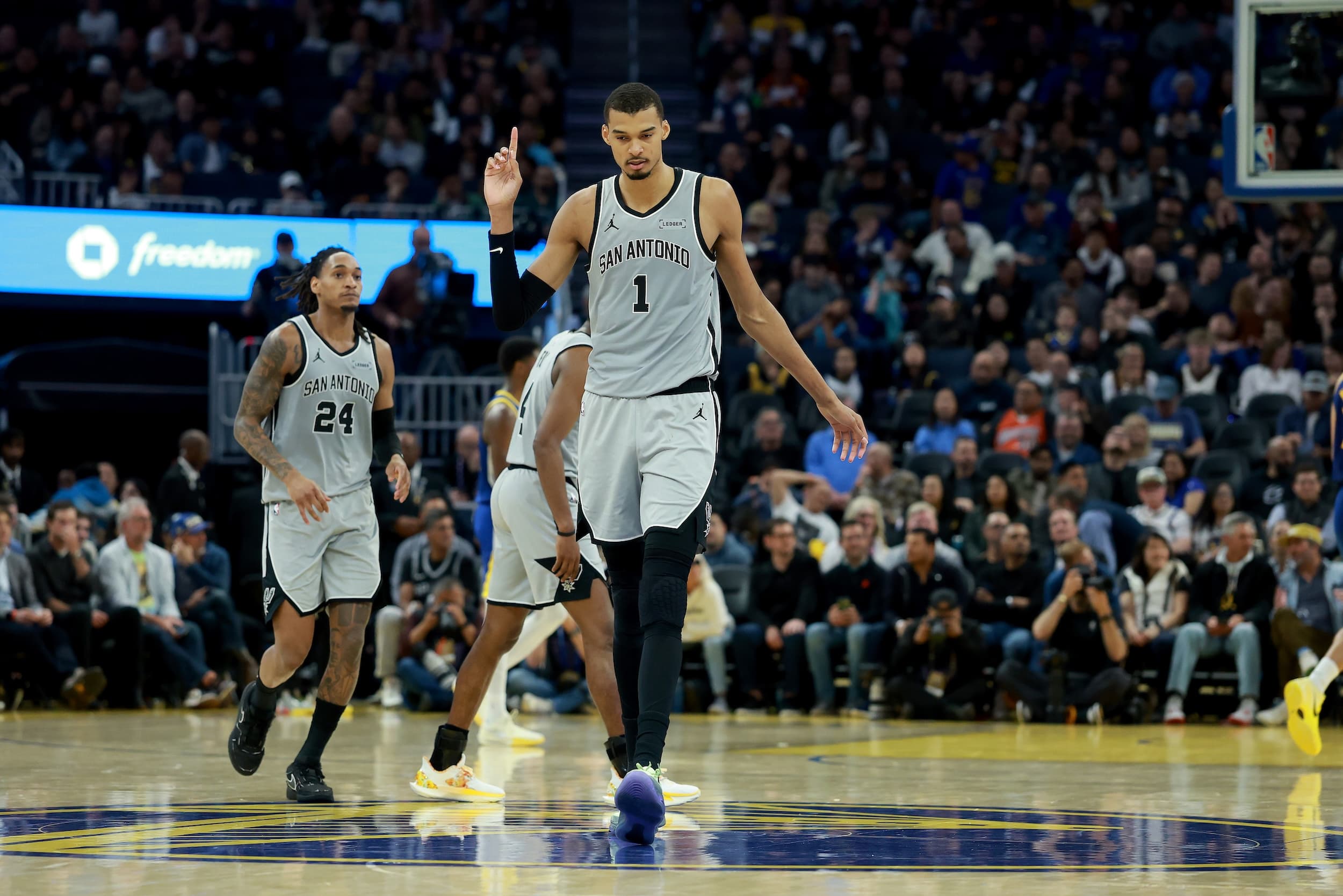 Victor Wembanyama’s Historic 40-Point Double-Doubles Propel San Antonio Spurs to Playoff Contention