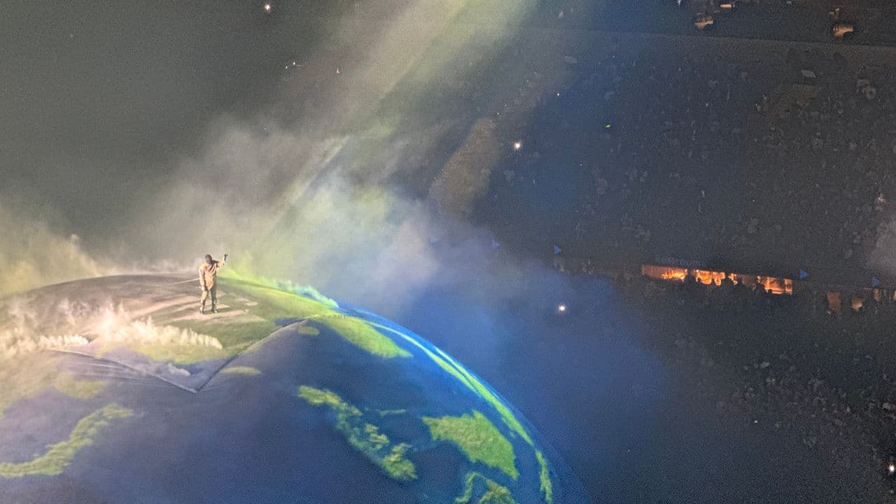 Kanye West’s Troubled Return: SoFi Stadium Review Highlights a Disjointed Performance Amid Controversy and Fading Relevance