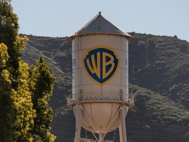  Netflix declines to raise its offer to buy Warner Bros.