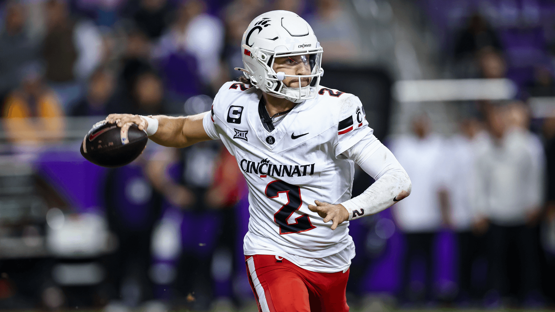 
                        Cincinnati sues ex-QB Brendan Sorsby for $1 million buyout after transfer to Texas Tech
                    