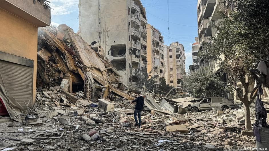 Iran war: Israel launches deadly strikes on Lebanon - dw.com