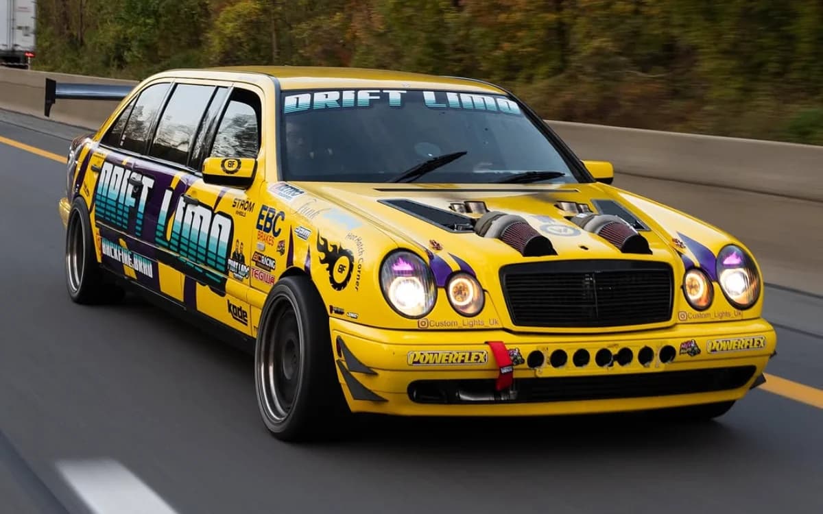 This pimped out 1000-hp Mercedes-Benz limo has absolutely massive turbos that are bigger than your face - supercarblondie.com