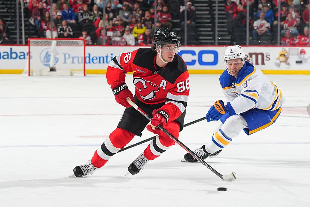 Sling Sets New Offers for Hockey Fans Looking to Stream NHL Games Online