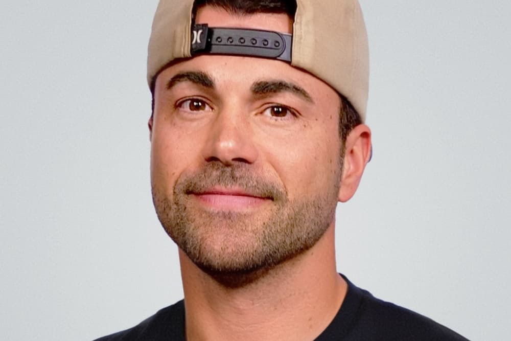 Netflix Promises ‘Creative and Explosive Science Challenges’ in New Mark Rober Series ‘Schooled!’