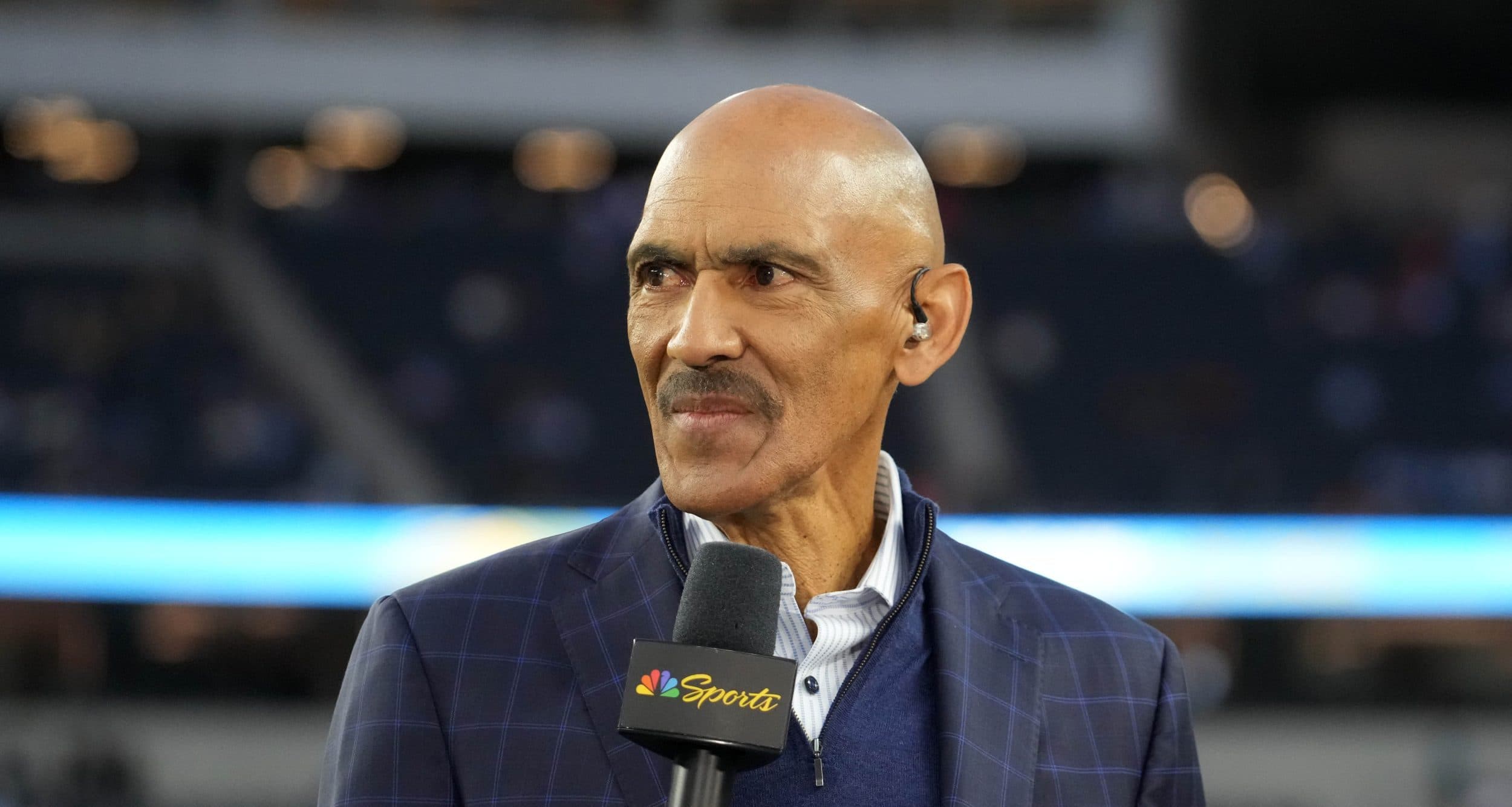 Tony Dungy reportedly ‘out’ at NBC as network revamps ‘Football Night in America’ - Awful Announcing