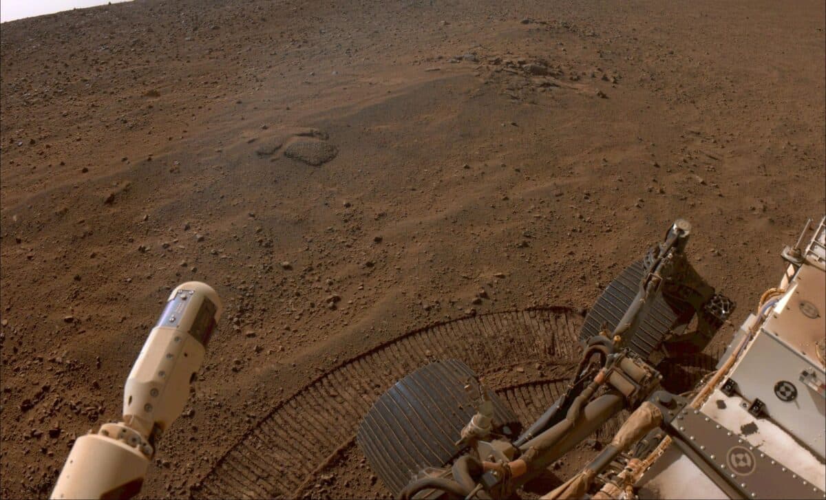 NASA’s Perseverance Rover Caught Crackling Sounds on Mars. Researchers Think It Was Electricity