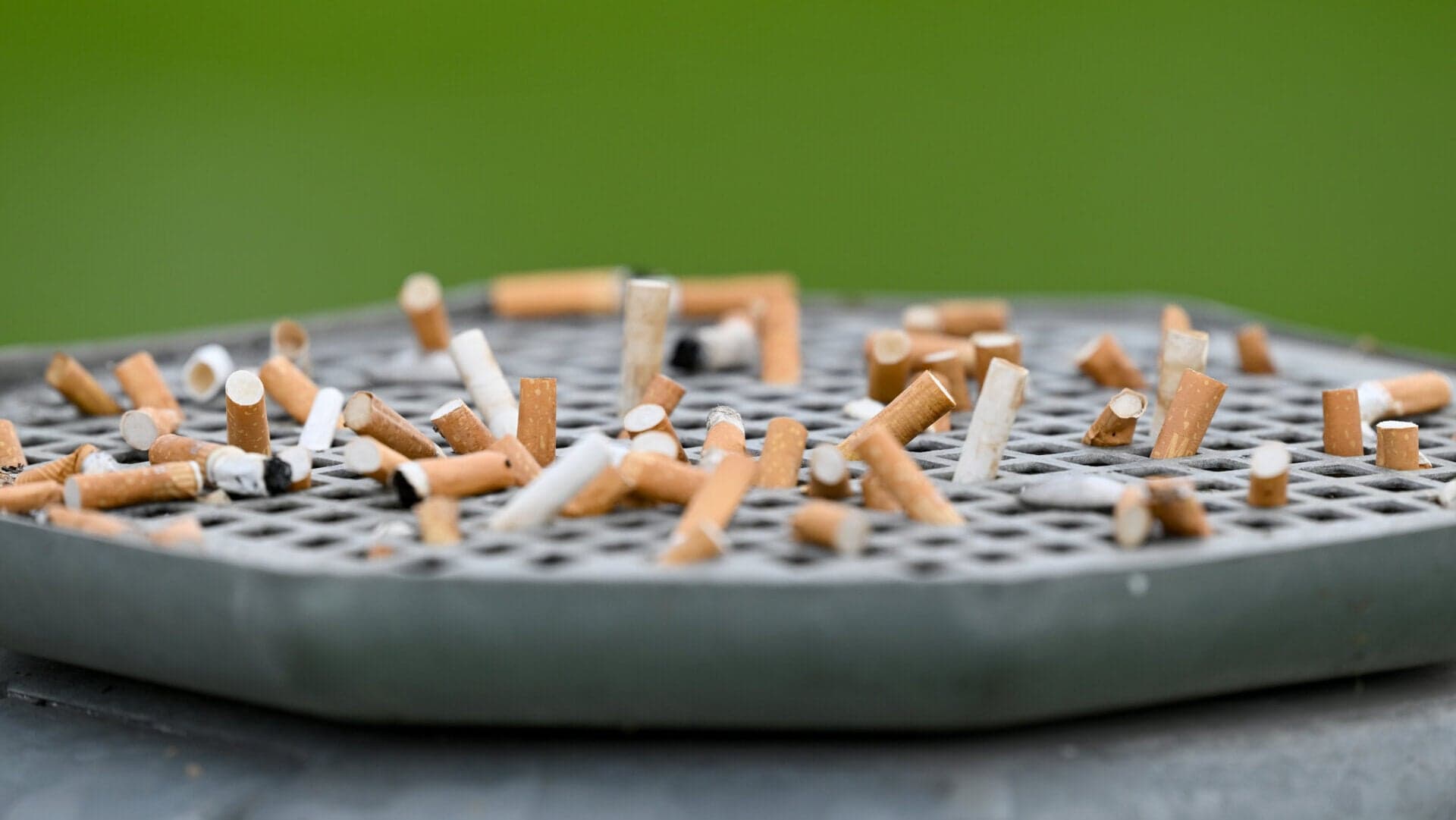 America’s Smoking Habit Just Hit a Wild Milestone That Once Seemed Impossible