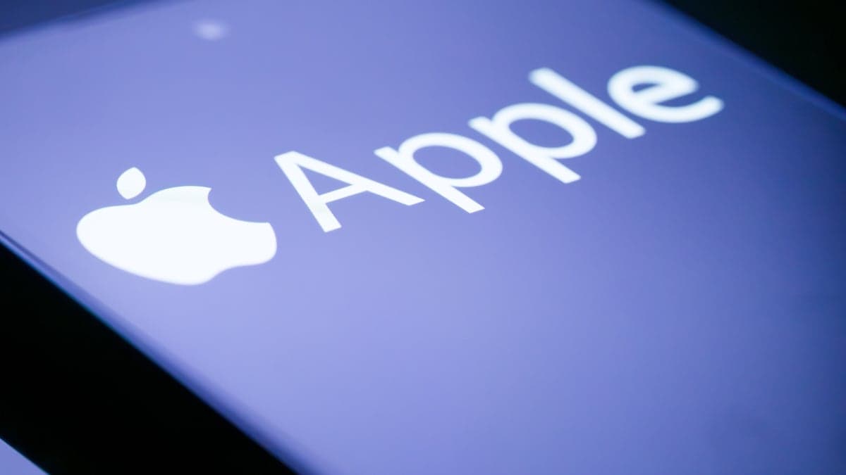 Apple plans a 'high-end' Ultra line, including iPhone Fold, report says - Mashable