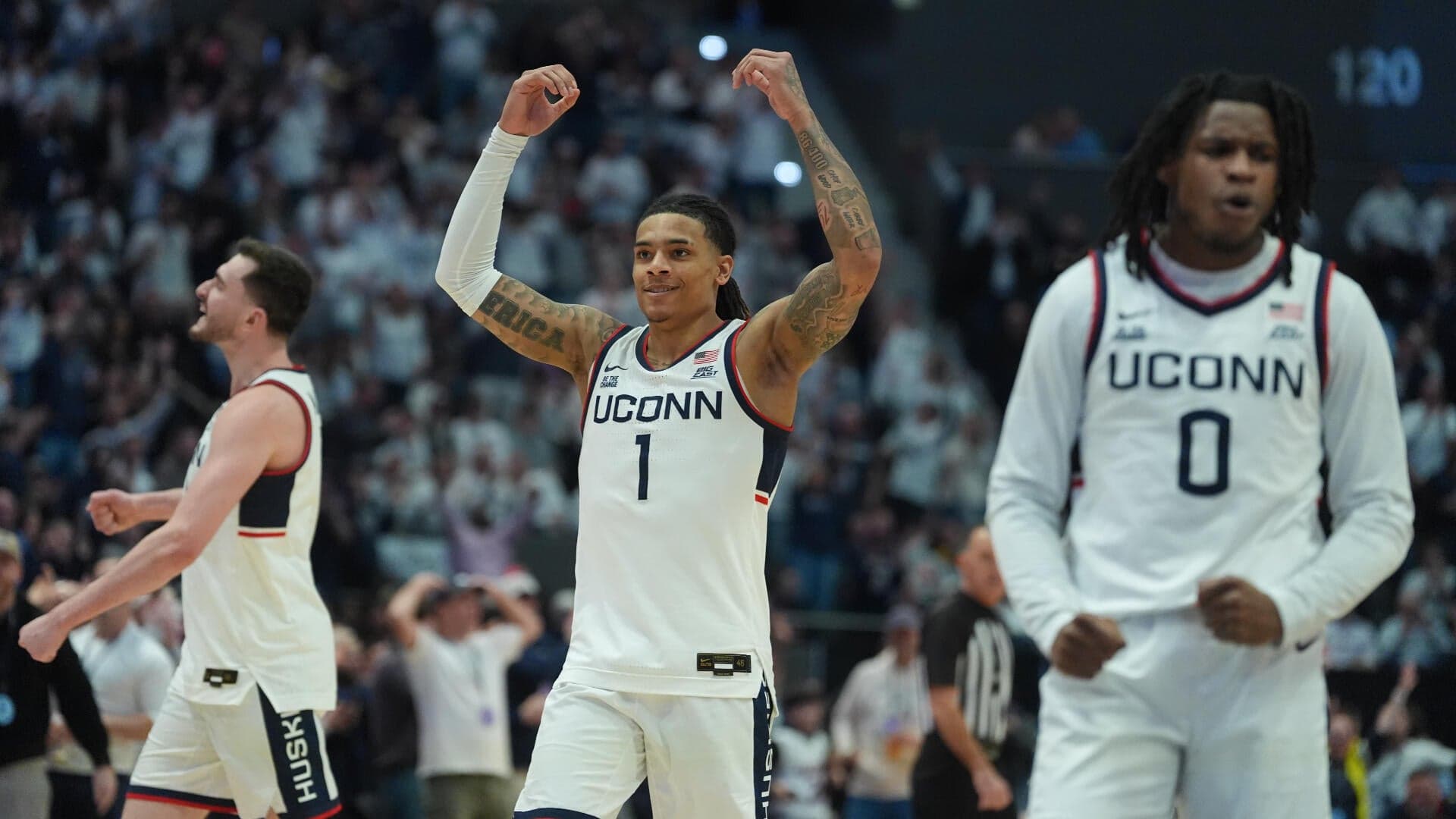UConn looks like it can win it all again after rout of St. John's that may have broken the Red Storm
