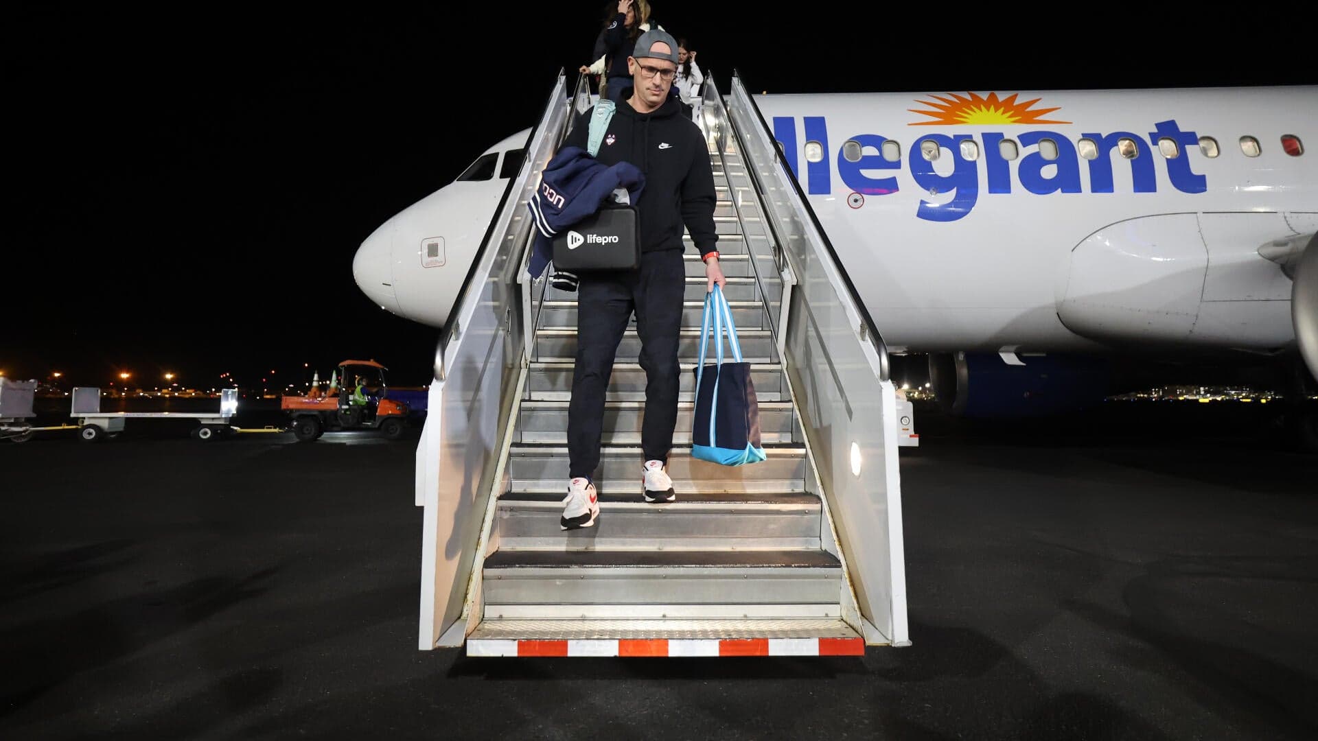 NCAA memo to membership warns against potential travel logjam with aircrafts for upcoming March Madness events