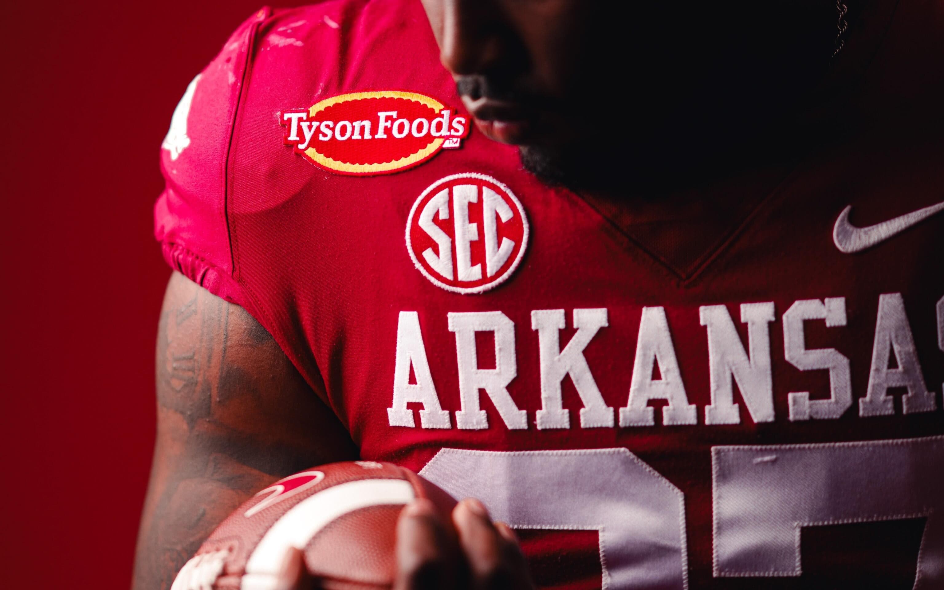 Arkansas, Tyson Foods strike major jersey patch deal that sends 90% of money to players