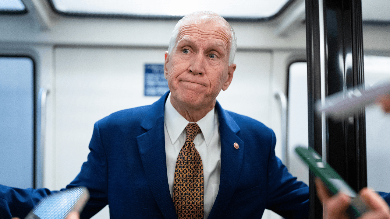 Trump's pick to lead the Federal Reserve meets GOP senator holding up his confirmation