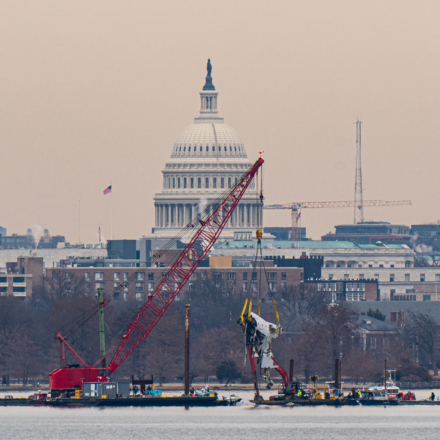 House Narrowly Rejects Air Safety Bill After Pentagon Opposition