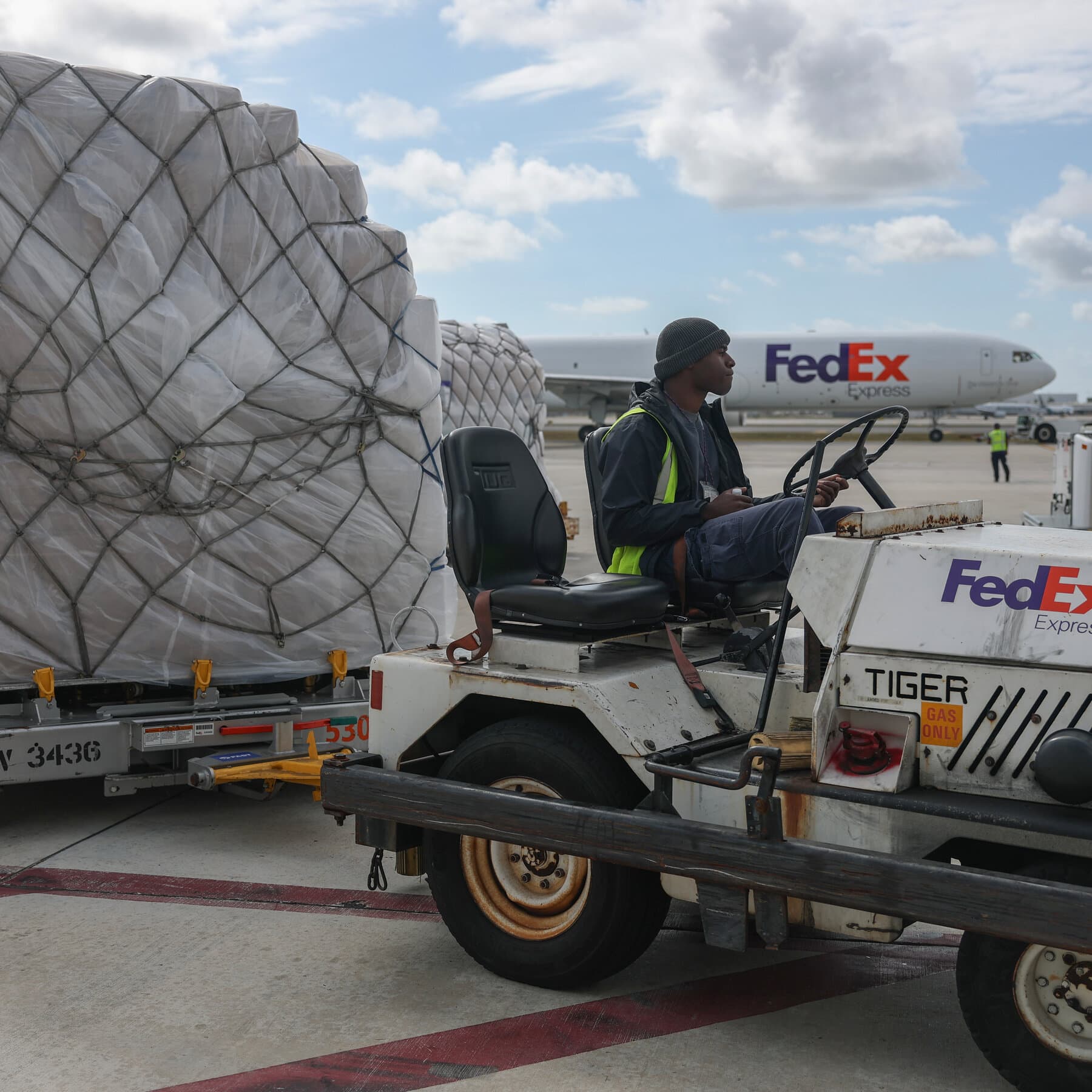 Businesses Push for Tariff Refunds as Trump Aides Hint at Fight to Come