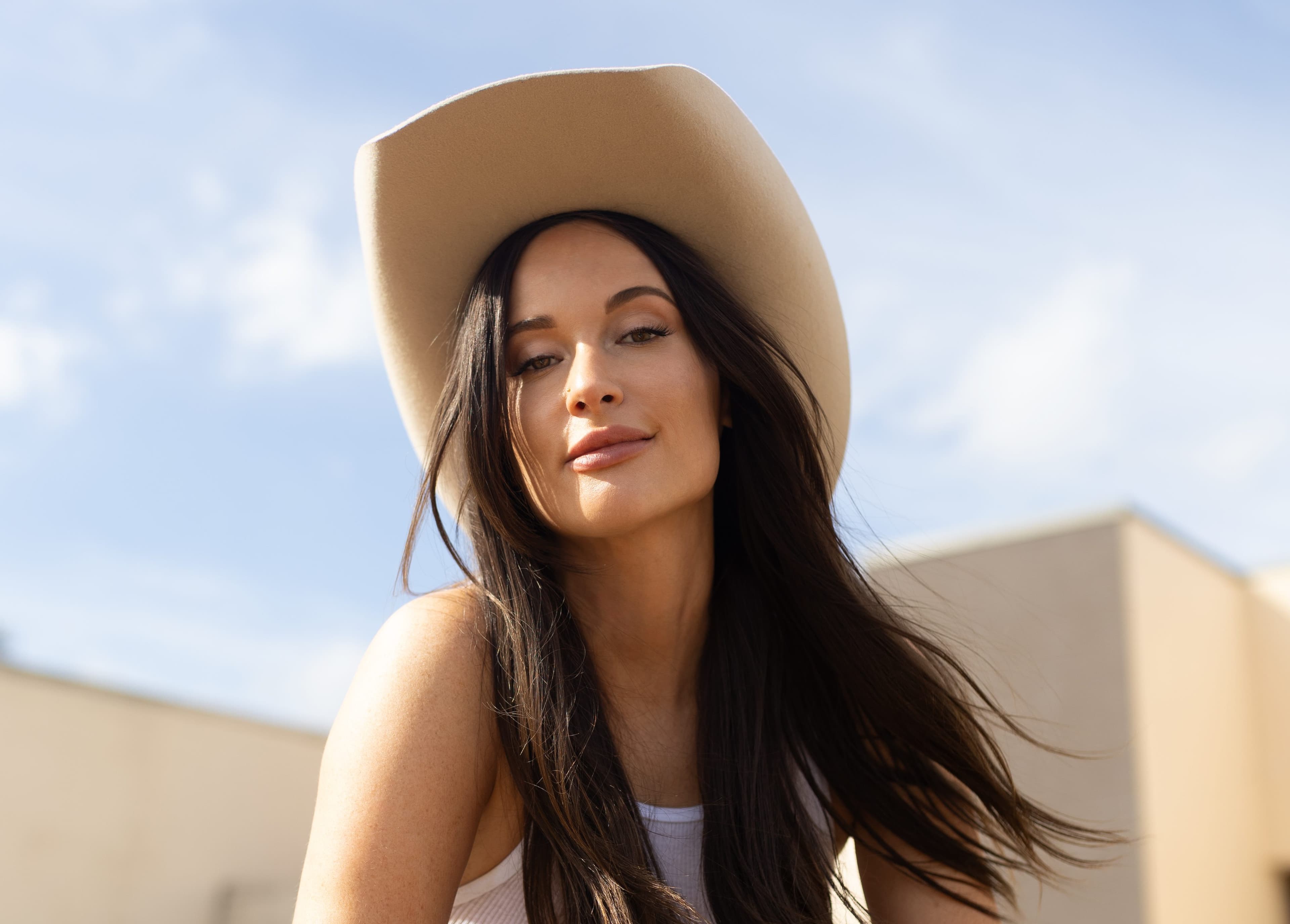 Kacey Musgraves Announces Sixth Album, ‘Middle of Nowhere’; Witty and Racy ‘Dry Spell’ Video Out Now