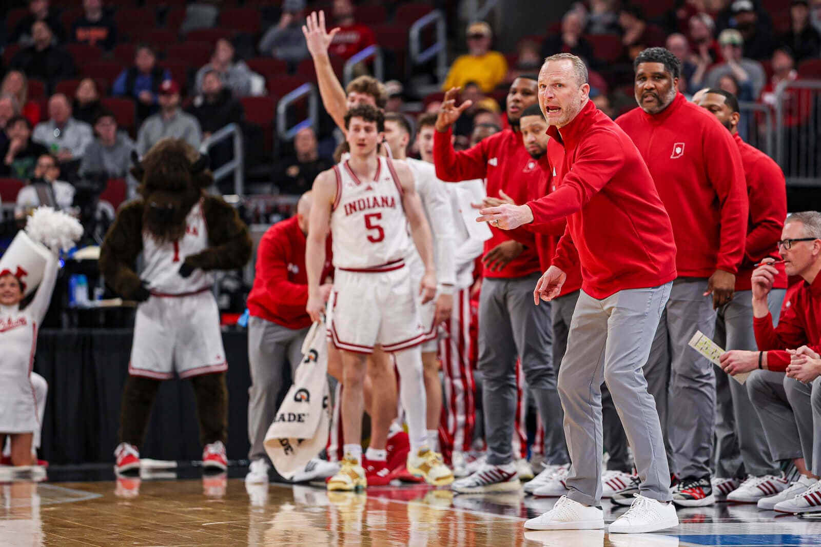 IU basketball’s Big Ten tournament exit leaves the start of the DeVries era clouded with uncertainty