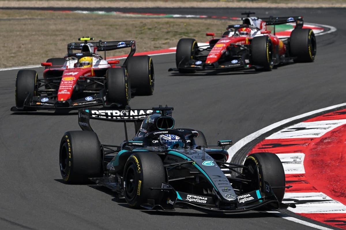 F1 Chinese GP: George Russell outduels Ferrari drivers on way to sprint win