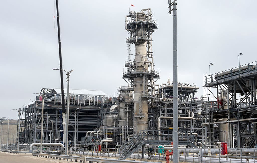 Trump gets data center companies to pledge to pay for power generation