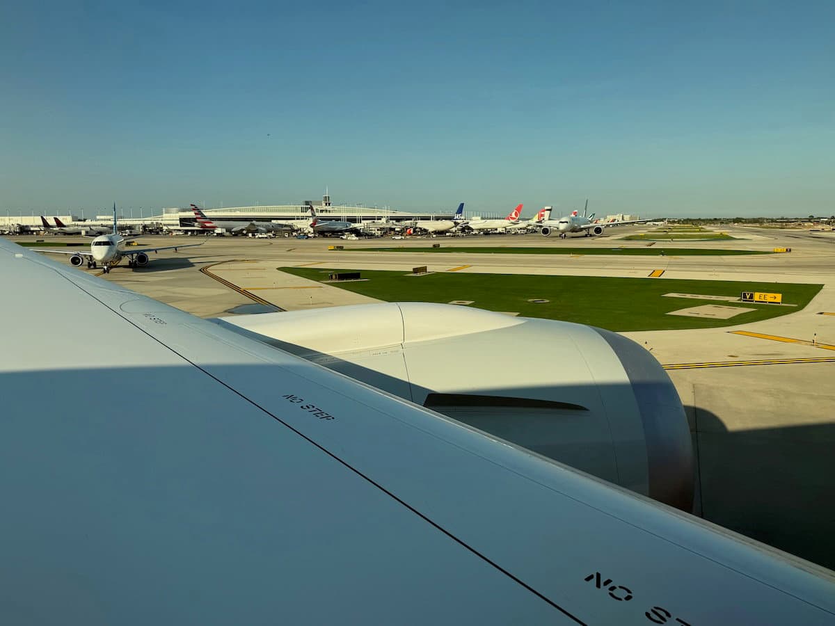 FAA Orders Flight Cuts At Chicago O'Hare: Impact On American & United Battle?
