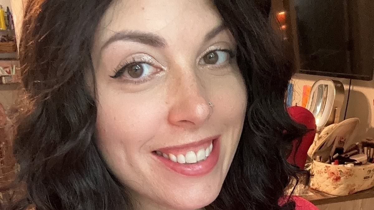 I was diagnosed with aggressive cancer and told I had a year to live... three years later I am cancer free thanks to my diet and supplement regimen