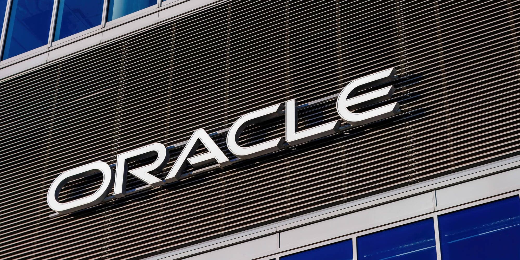 Oracle Slashes Over 1,000 Jobs Amid AI-Driven Restructuring, Workers Warn of Broader Labor Market Disruption