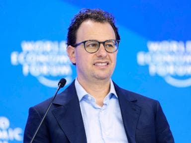  Anthropic refuses to bend to Pentagon on AI safeguards as dispute nears deadline