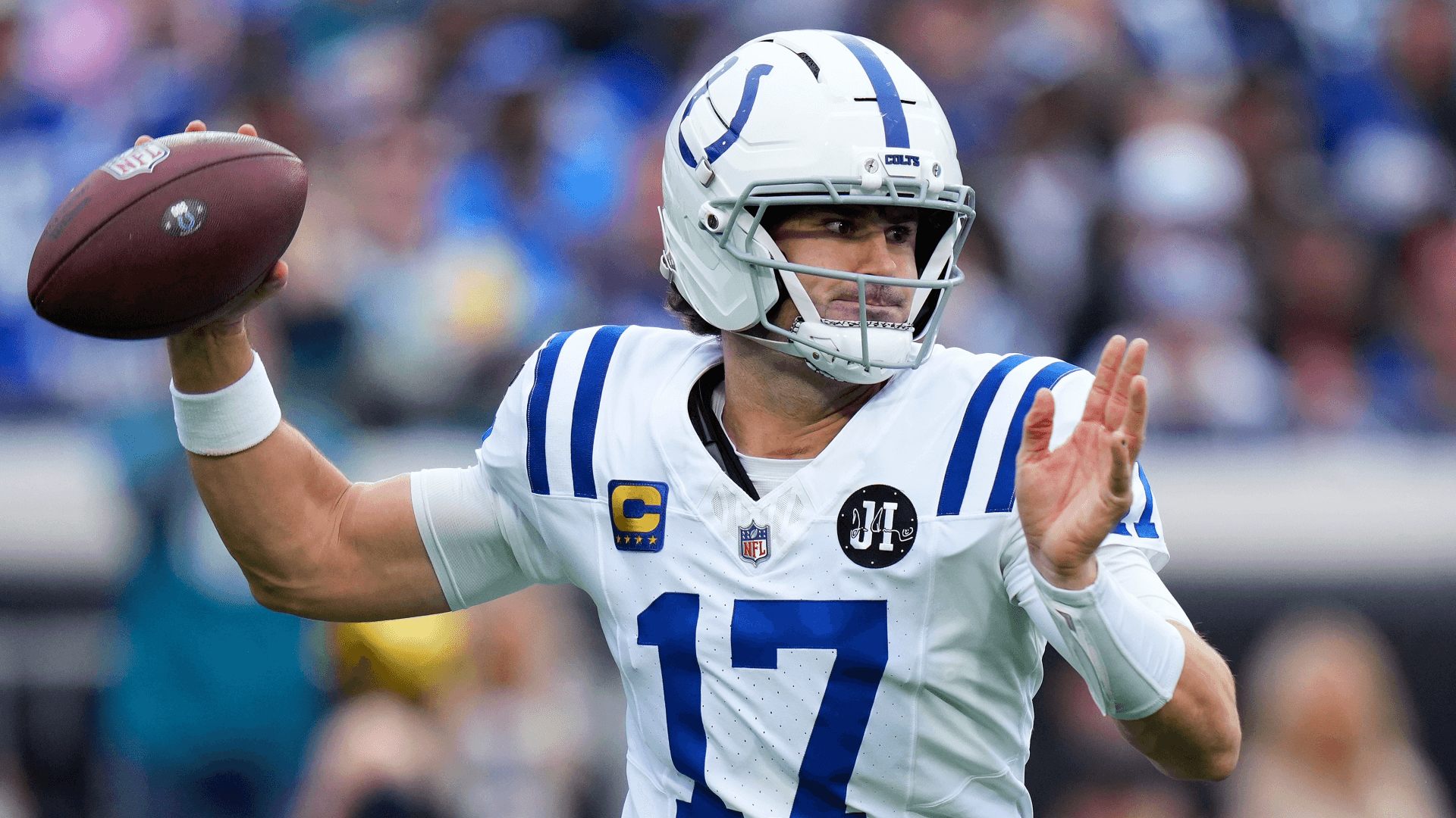 Colts place transition tag on Daniel Jones while pursuing multiyear deal