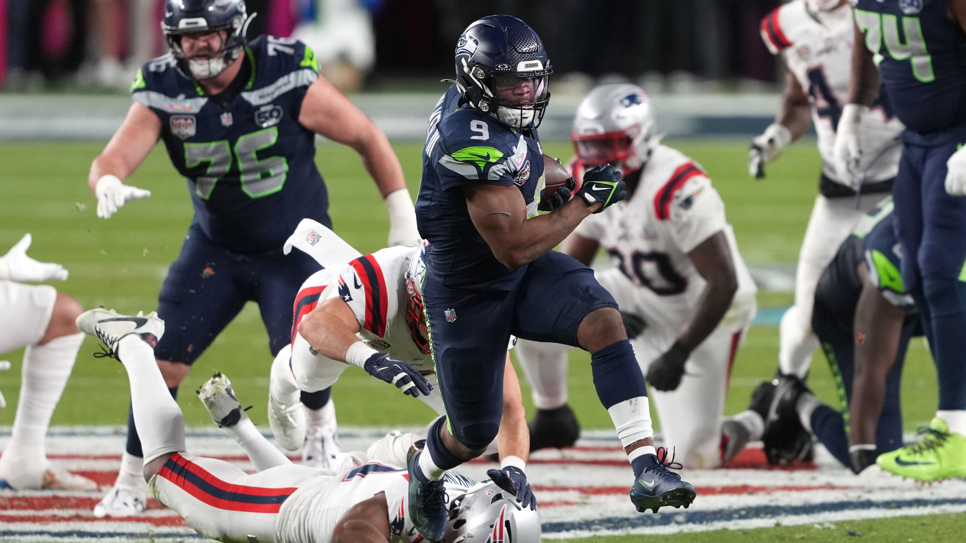 Kenneth Walker III, Travis Etienne Jr. lead strong class of NFL free agent running backs, ranked