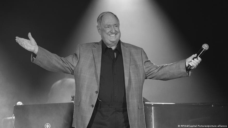 Neil Sedaka, singer-songwriter of 1960-70s fame, dies at 86 - DW.com