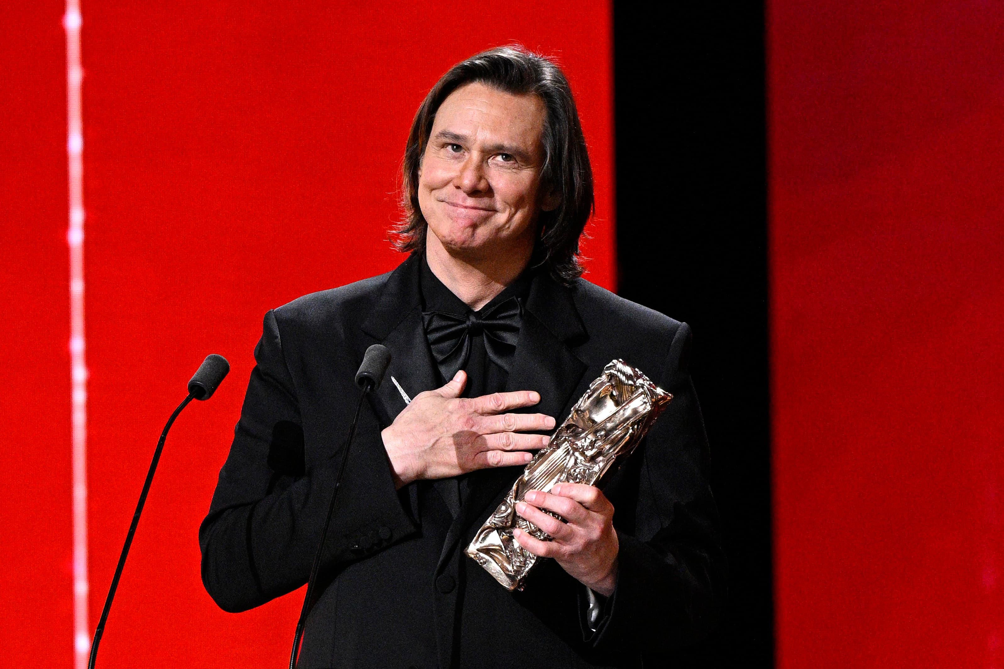 Jim Carrey Delivers Emotional Speech in French While Receiving Cesar Awards Honor: ‘My Tongue Is Tired’