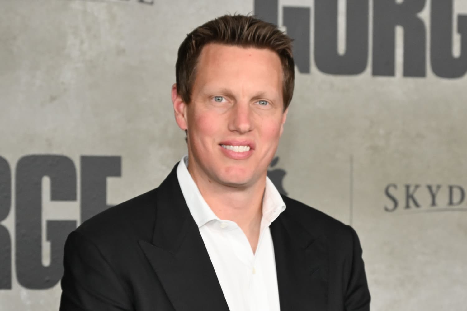 Paramount’s David Ellison Addresses Warner Bros. Execs at Town Hall: CEO Says ‘Turbulent’ Deal Process Is ‘Now Behind Us,’ Praises HBO as ‘Gold Standard’ in TV