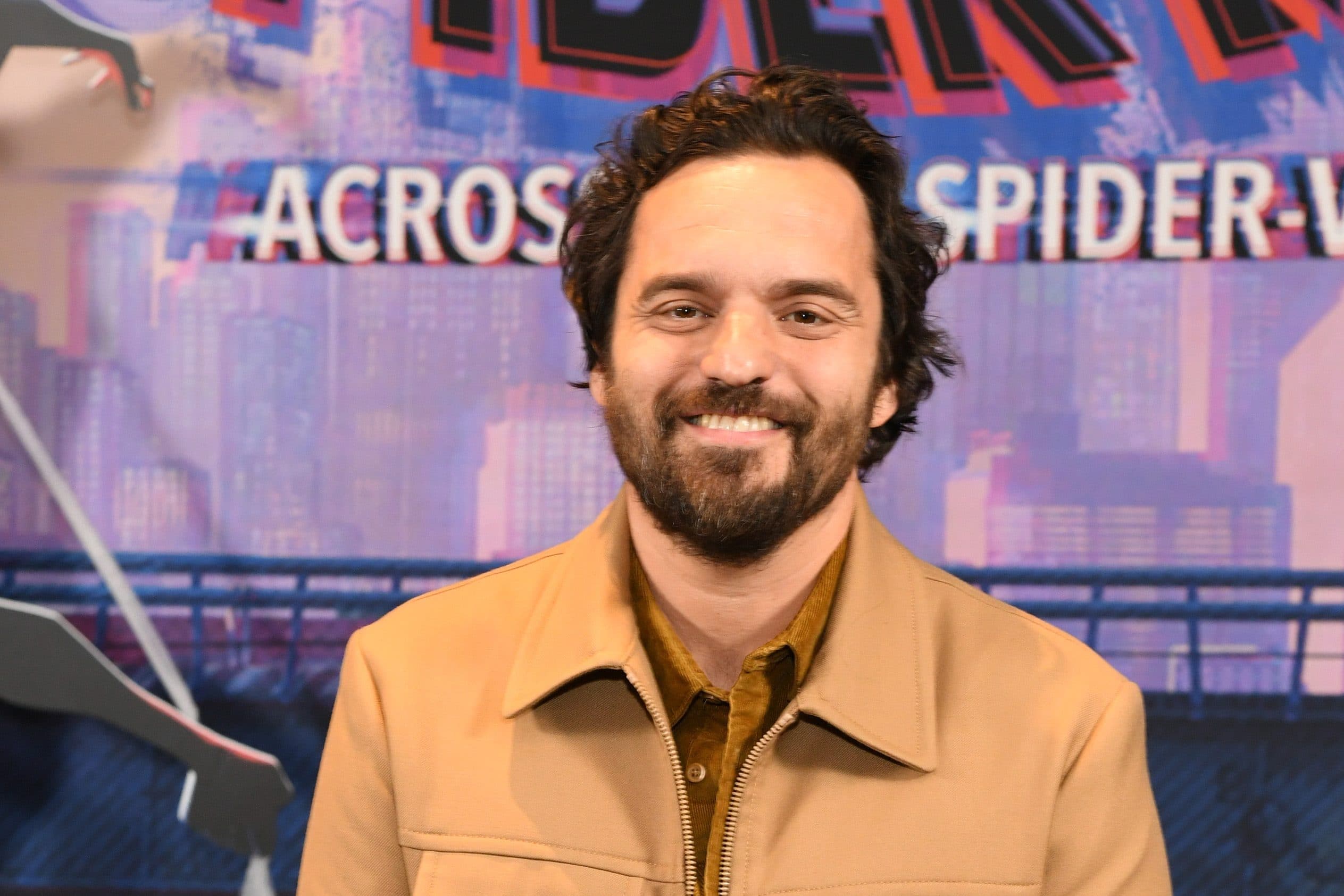 Jake Johnson to Play Private Investigator in Dan Goor, Luke Del Tredici’s NBC Comedy Pilot With Akiva Schaffer Directing