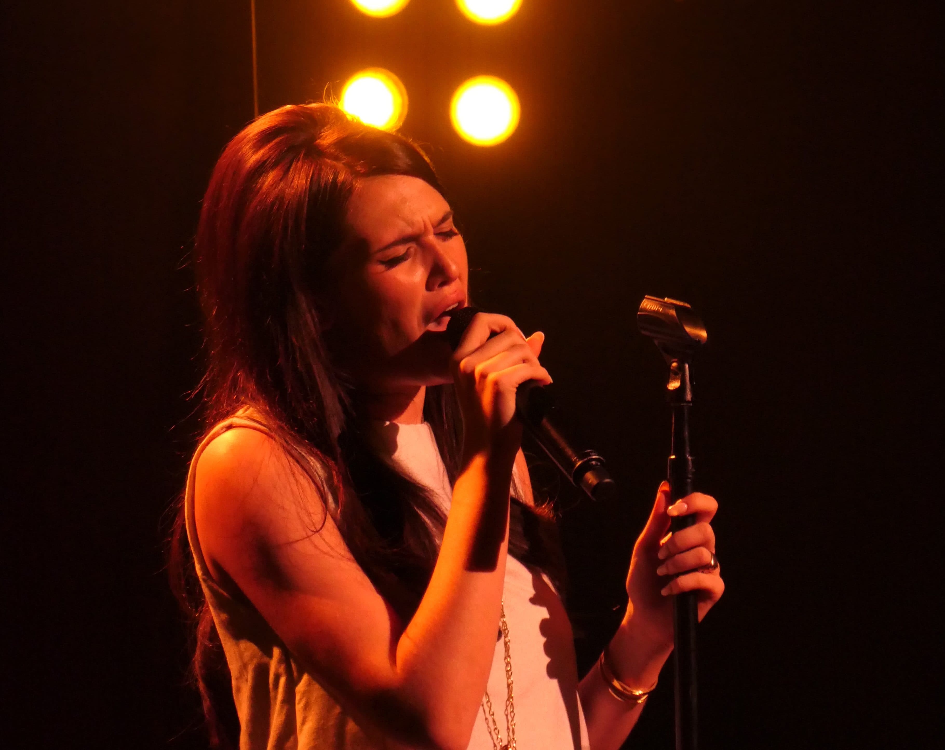 In a Thrilling U.S. Headlining Debut at the Troubadour, Sienna Spiro Shows Why She’s About to Become the World’s Next Pop Vocal Superhero: Concert Review