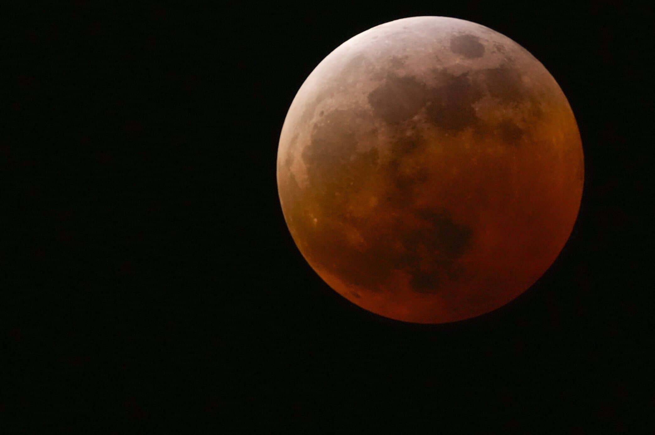 Eyes to the Skies for March: Total lunar eclipse, daylight saving time returns, spring arrives with the vernal equinox - WTOP