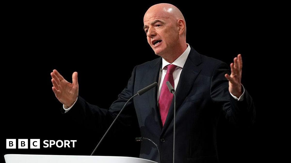 Footballers covering their mouths should be sent off - Gianni Infantino - BBC