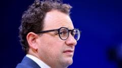 Anthropic boss rejects Pentagon demand to drop AI safeguards