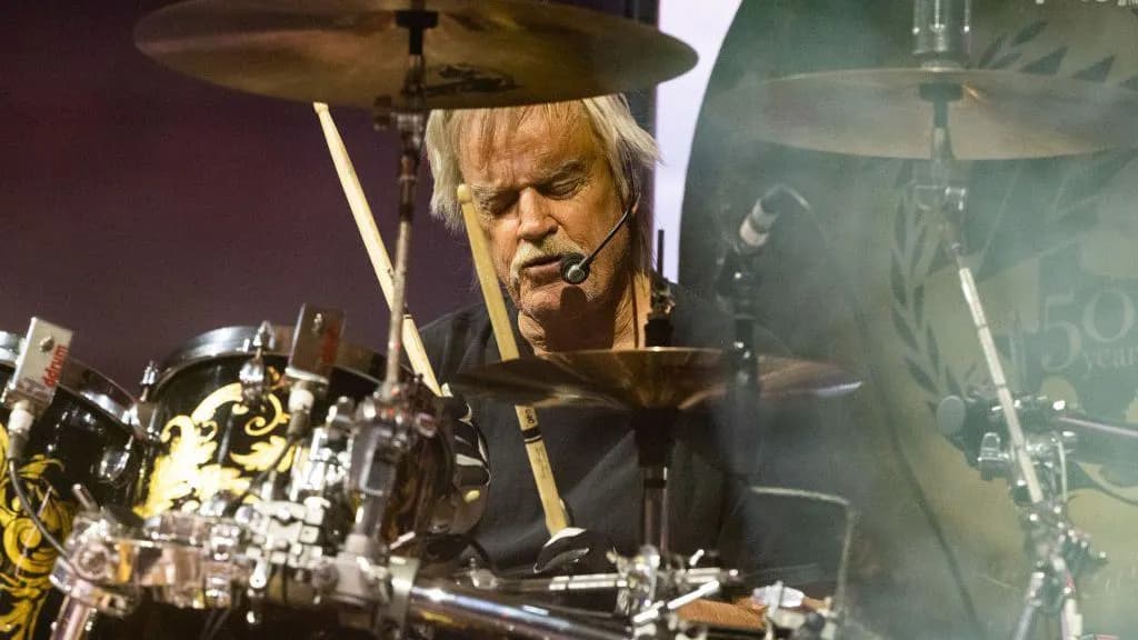 Frank Beard, ZZ Top Drummer and Rock Hall of Famer, Dies at 77