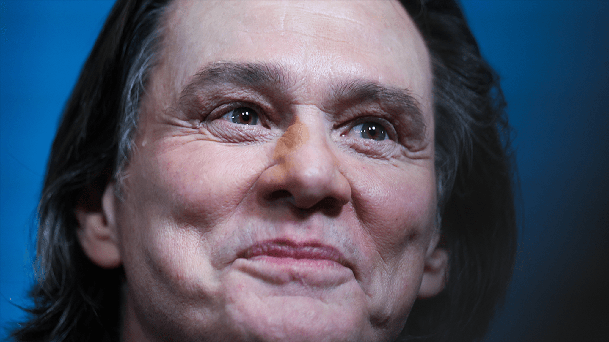 Jim Carrey's Awards Show Appearance Has People Overanalyzing His Looks