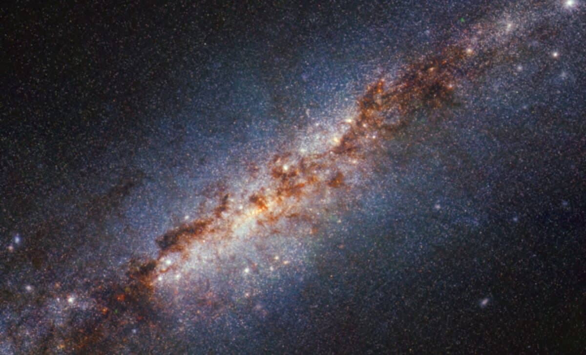 Galactic Wind Speed Measured for First Time: 3 Million KM/Hour