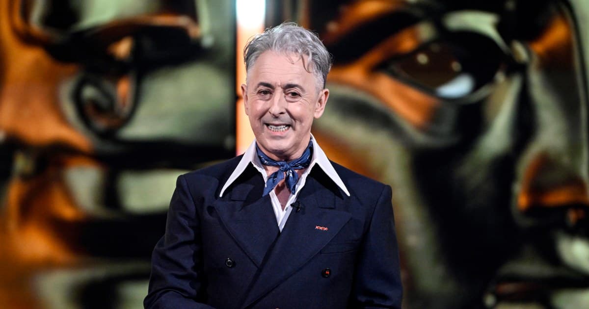 BAFTAs host Alan Cumming says 'we were all let down' after slur yelled at Delroy Lindo, Michael B. Jordan