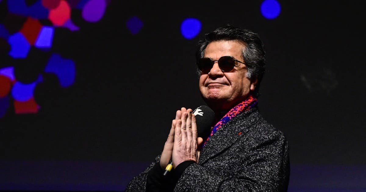 This Oscar-nominated filmmaker wants to go back to Iran. Even if prison, and war, await. - NBC News