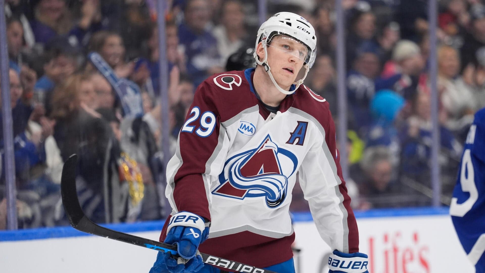 NHL betting: Odds that Nathan MacKinnon and Avalanche finish historic awards, Stanley Cup sweep