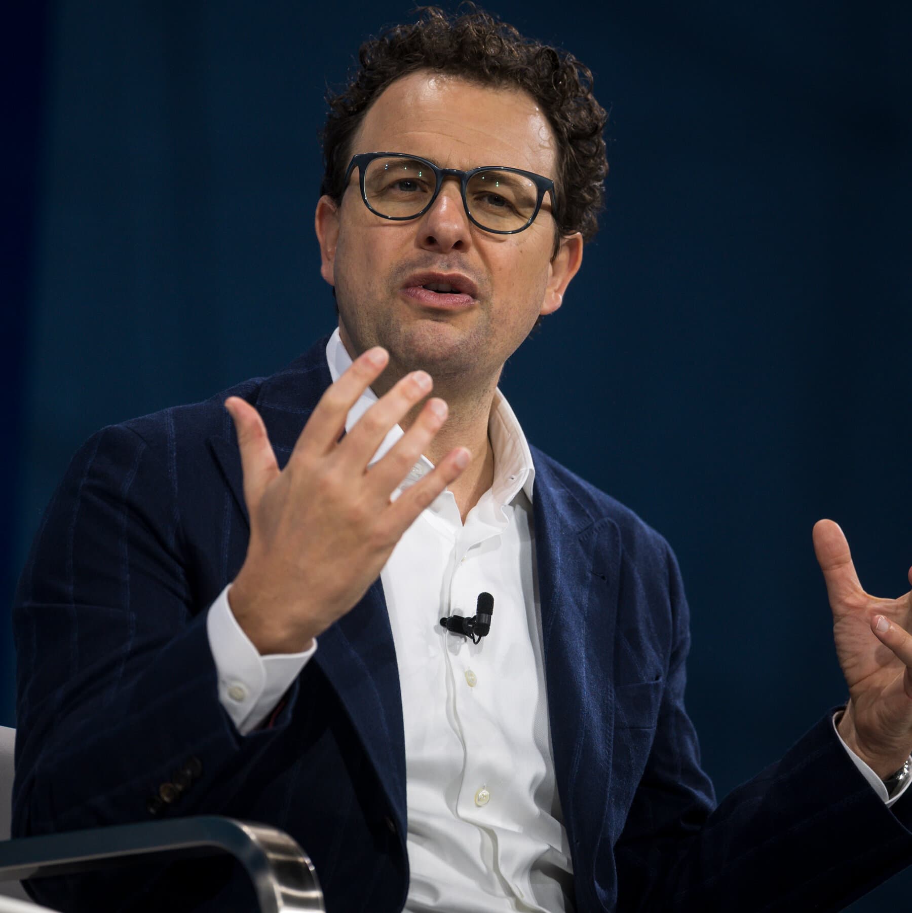 Pentagon Summons Anthropic Chief in Dispute Over A.I. Limits